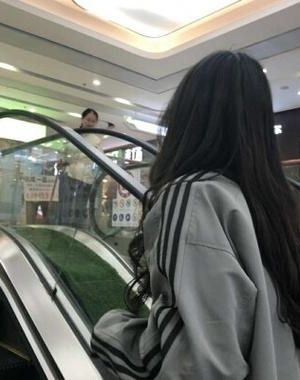 完结《爱上实习老师年下校园》作者你在胡说什么