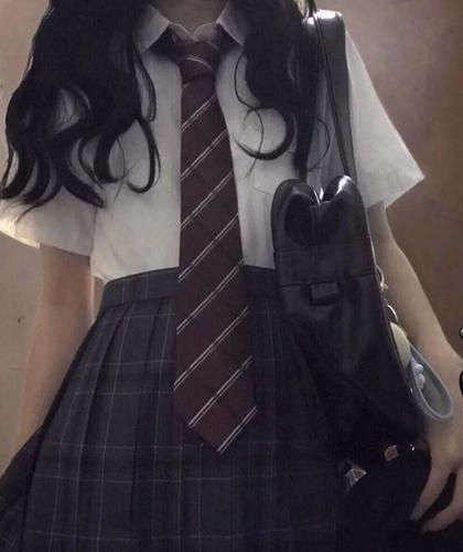 《不得不服器》作者：陈明娣