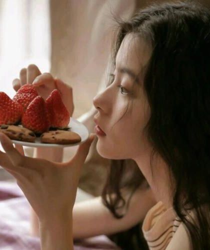 [完结by番外9]《圈养与沉沦》作家：倾鹿（甜宠 双性 走心走肾1v1）