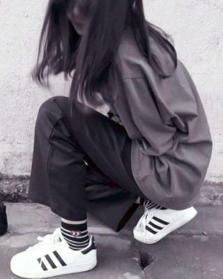 番全《纵情白昼》作者三五的风