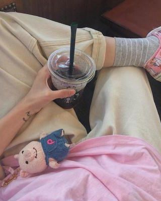 女友绑我给校C做人体模特后，她后悔了 作者：小说阅读