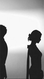 愚人节这天丈夫让我净身出户