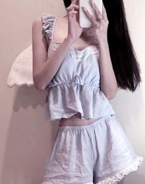 《我死后，师尊才开始爱我》作者：萝樱